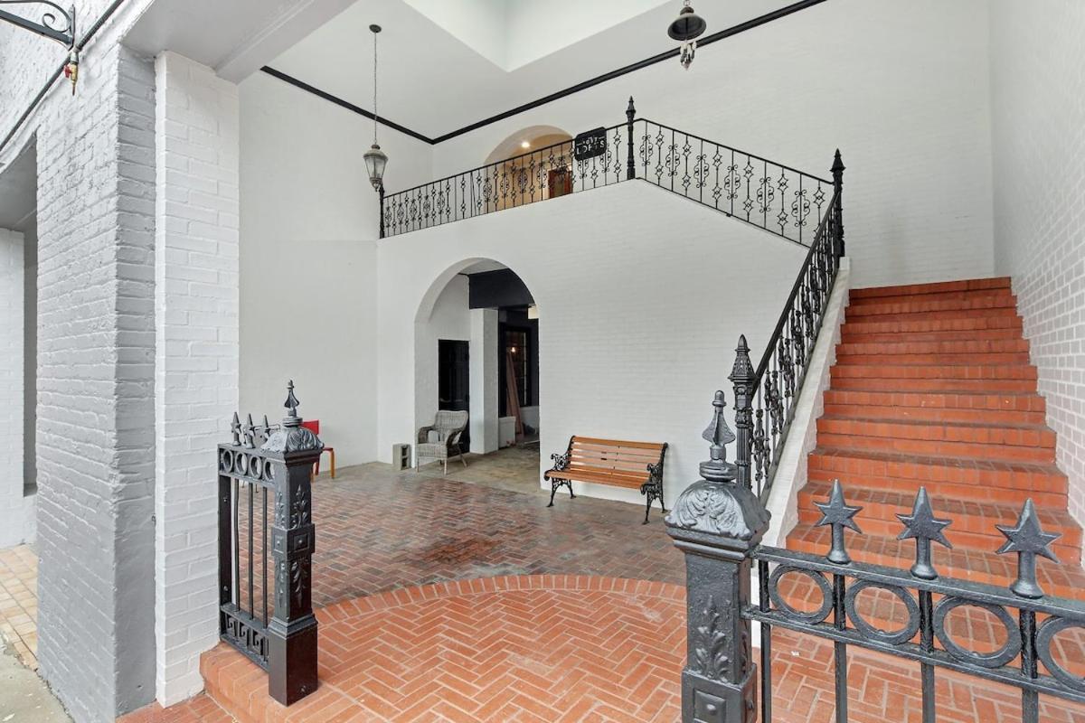 דירות Eagle Exec Loft In Downtown סטייטסבורו מראה חיצוני תמונה